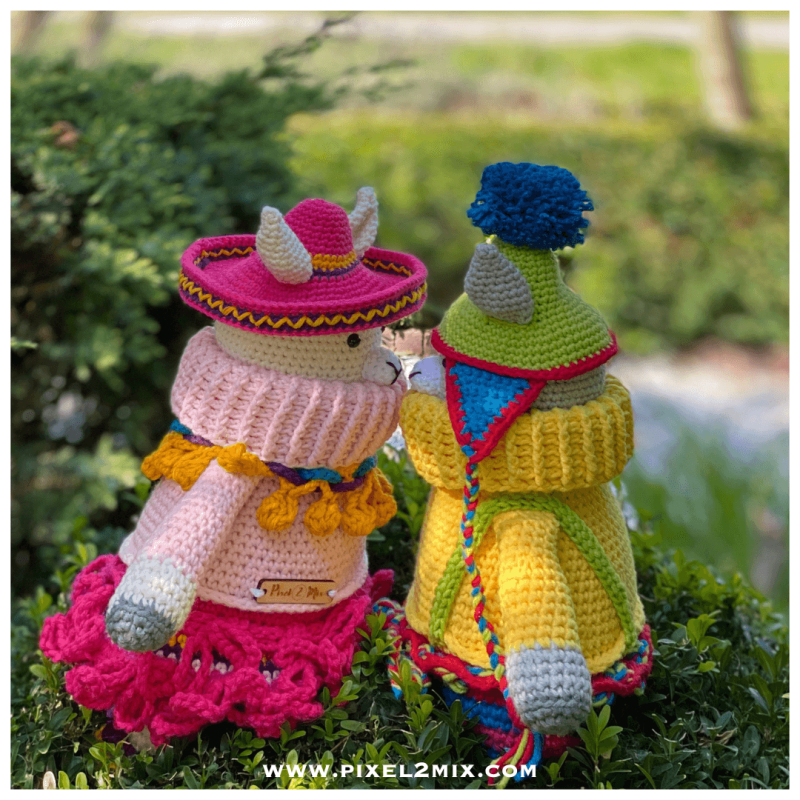 LLara - The Alpaca & Llorenzo - The Lama - Love Duo: Crochet Amigurumi Alpaca, Crochet Amigurumi Lama, Crochet Amigurumi Llama, Crochet Amigurumi Love Duo. Explore the enchanting world of crochet creations with LLara - The Alpaca and Llorenzo - The Lama, 