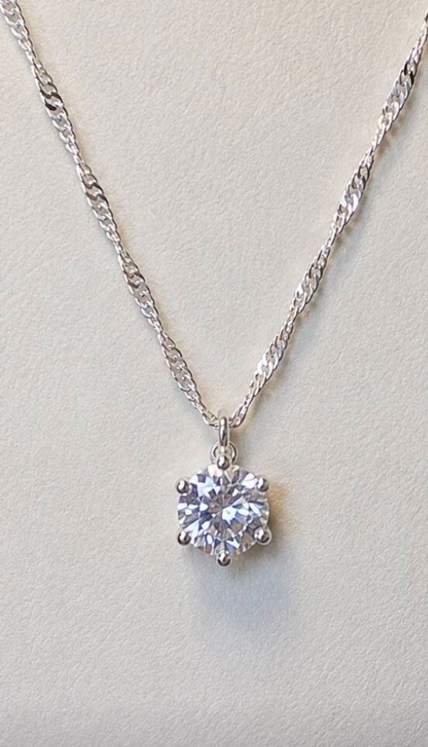 Elegant Sterling Silver Plated Necklace with 2 Carat Moissanite Floral Pendant