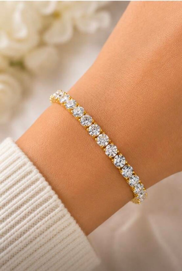 B- Elegant 8” Hypo Allergenic Alloy Moissanite Diamond Bracelet