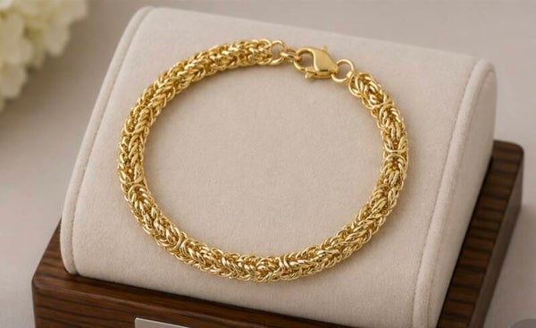 Elegant Gold 8” Chain Bracelet