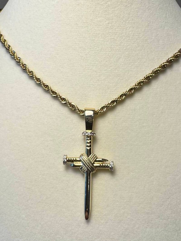 Elegant Gold Cross Pendant Necklace