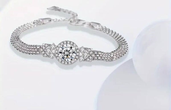 Elegant Sterling Silver Moissanite Diamond Bracelet with Crystal Accents