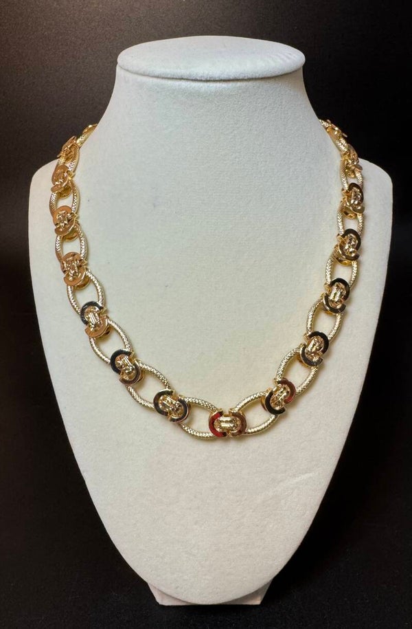Elegant Gold Oval Link Chain Necklace
