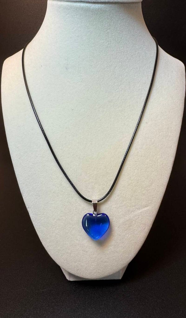 Elegant Blue Heart Pendant Necklace