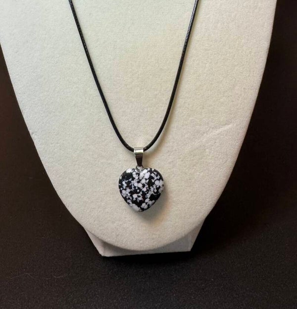 Black and White Stone Heart Pendant Necklace