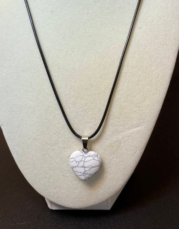 Elegant Heart Stone Pendant Necklace