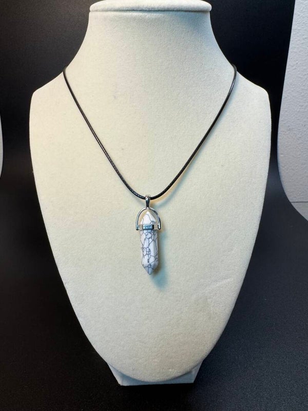 Elegant White Crystal Pendant Necklace