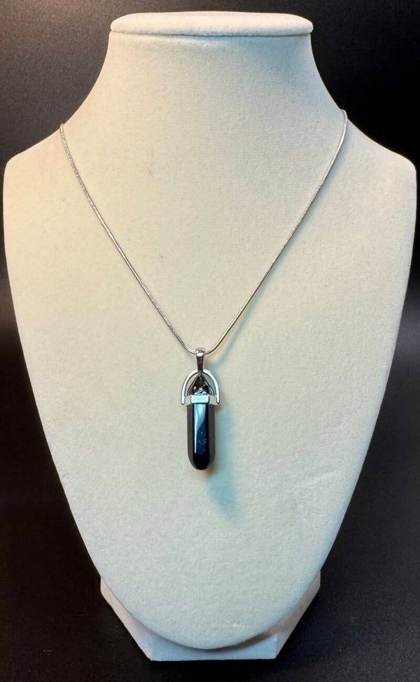 Elegant Silver and Black Crystal Pendant Necklace