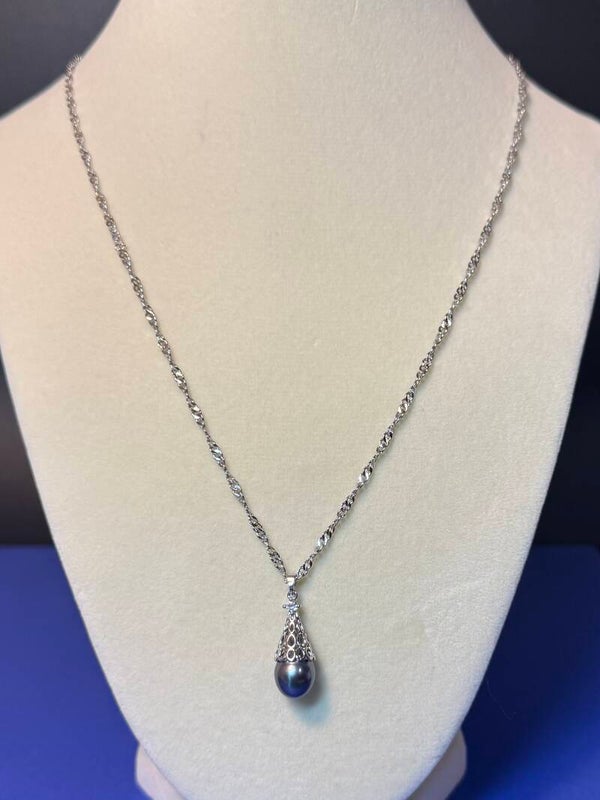 Elegant Sterling Silver Natural Sea Water Pearl Necklace