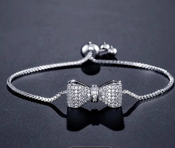 Elegant Silver Bow Bracelet
