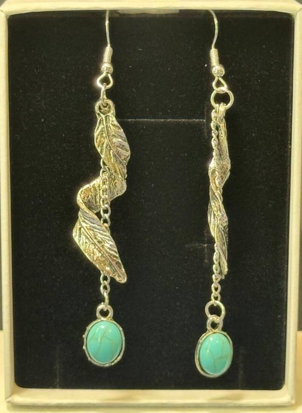 Elegant silver and Turquoise Leaf Earrings