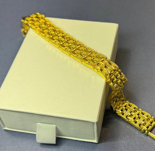 Elegant 8” 15mm Gold Plated Bracelet