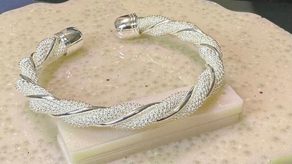 Elegant Silver Twisted Mesh Luxury Copper Bracelet