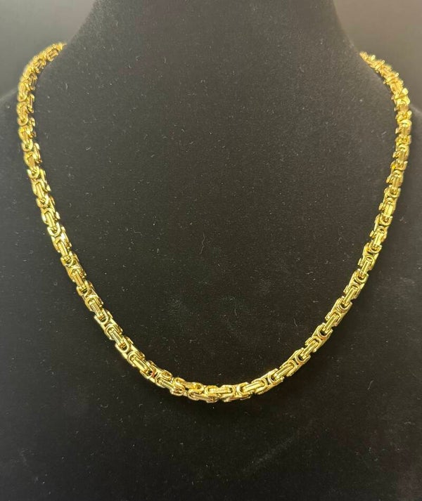 Elegant Gold Stainless Steel 22” Chain Necklace
