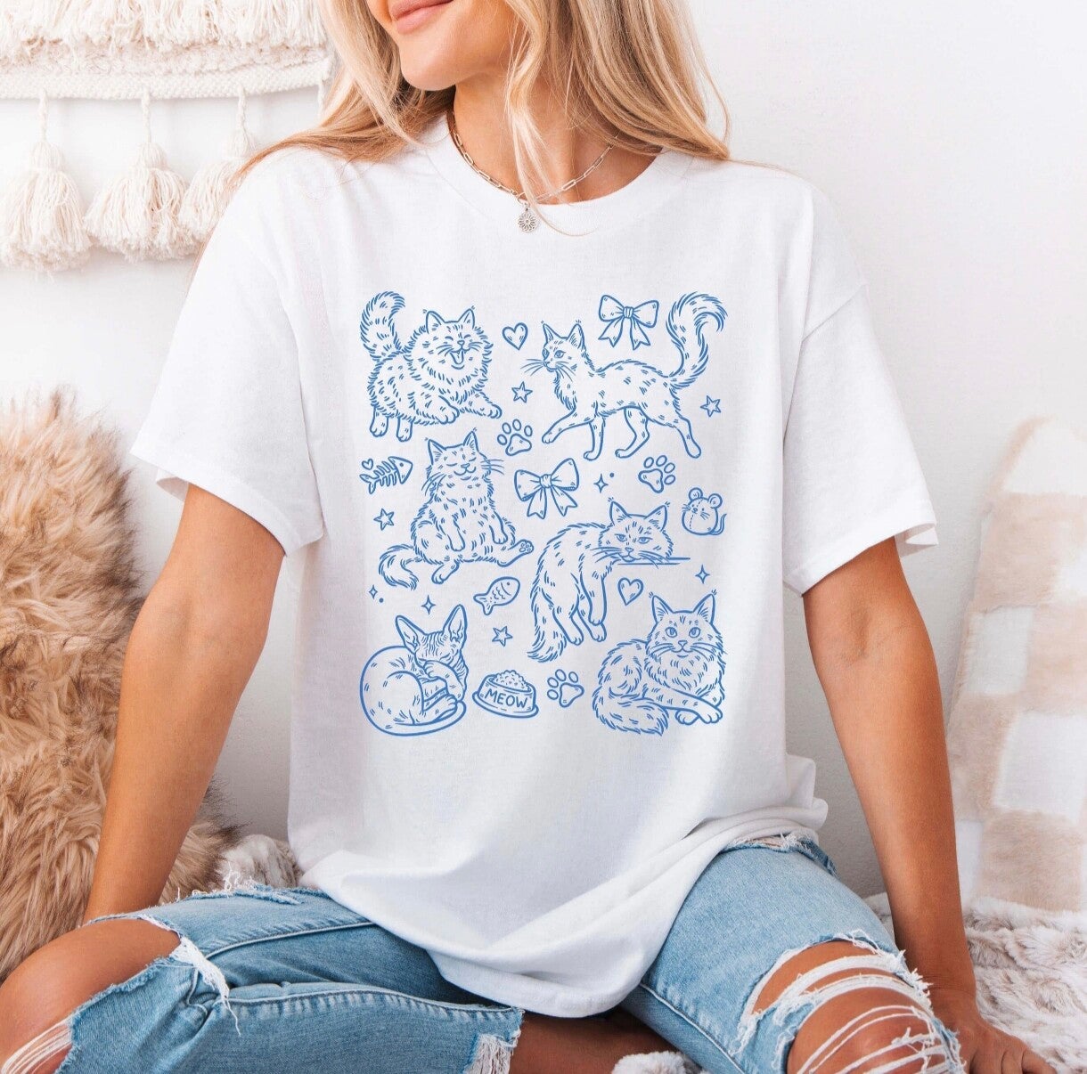 T-Shirt -Weiß "mit Blau Katzen Motiv"