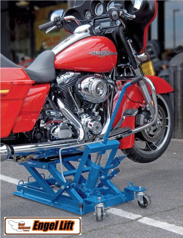 Engellift 90-0550 im Einsatz (2)