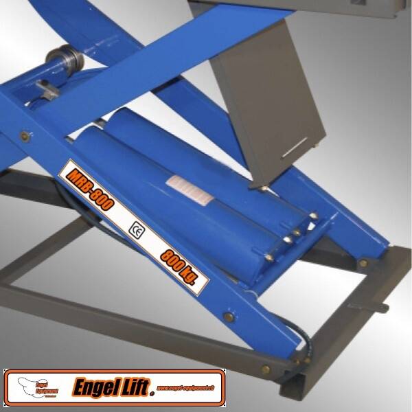 Engellift MRB-800:équipé de doubles pistons