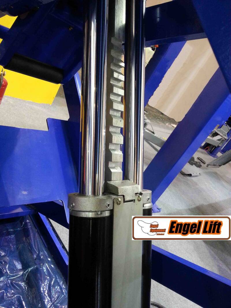 Engellift DS-35S : Pont élévateur à double ciseaux à profil bas, modèle de construction.-2