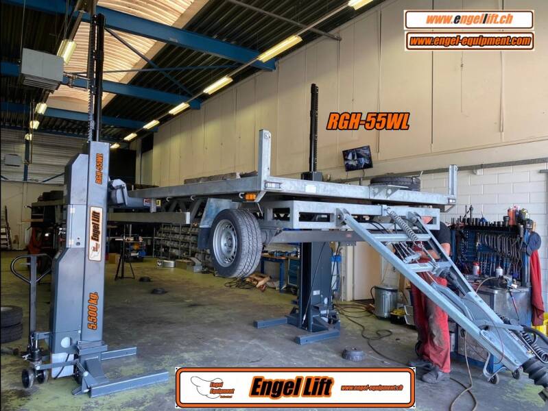 Engellift RGH-55WL ; Pince mobile pour roues (5500kg par colonne) sans fil avec batterie 24 Volt, ponts élévateurs mobiles à une colonne entièrement hydraulique-6