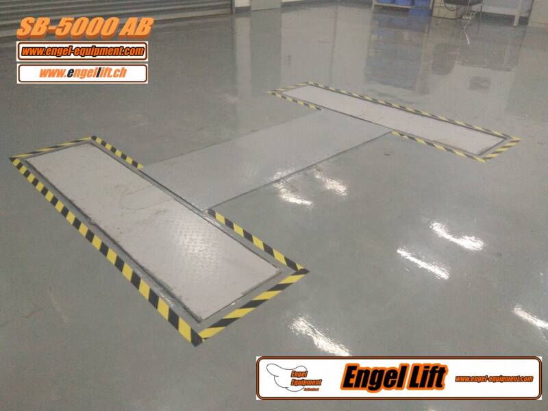 Engellift SB-5000AB ; PREMIUM à deux vérins sous le plancher.  Ponts élévateurs / Ponts élévateurs à vérin : -5.000 kg. -5