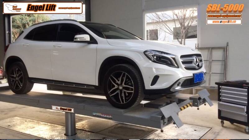 Engellift SBL-5000 ; PREMIUM Ponts élévateurs à deux vérins sous châssis à direction / Ponts élévateurs à direction à vérin -5.000 kg.-5