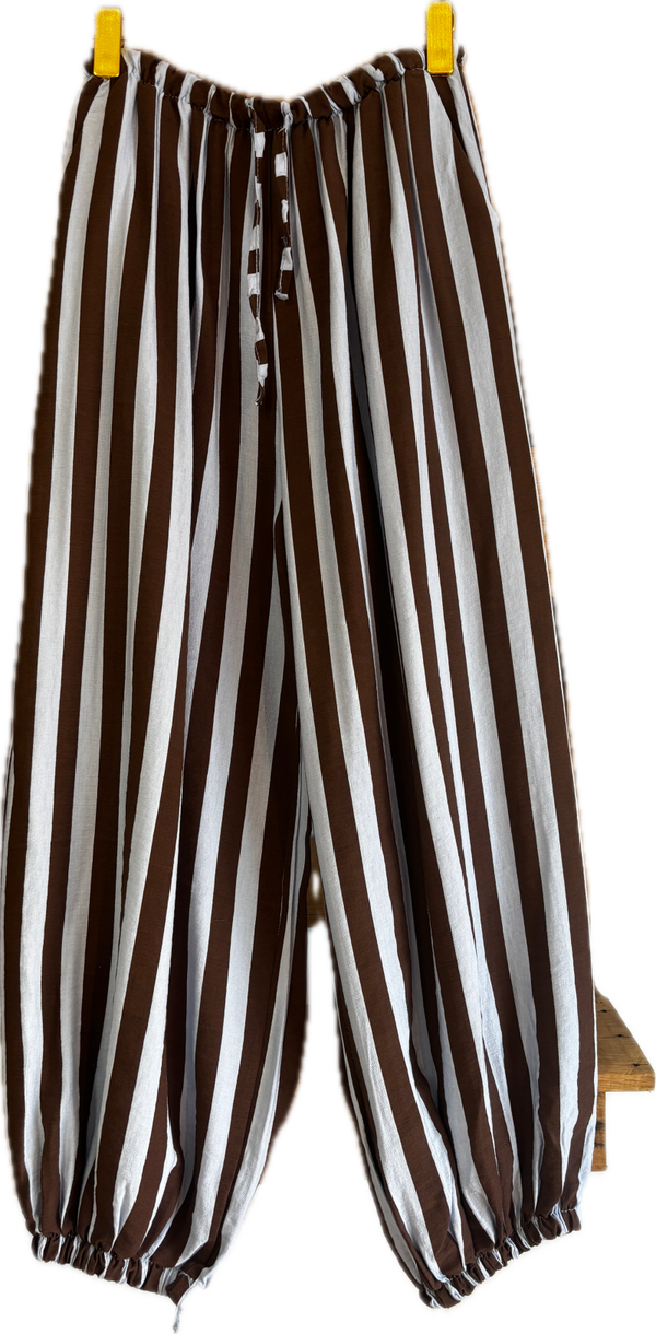 Pantalón de Cintura Elástica y Pata de Goma