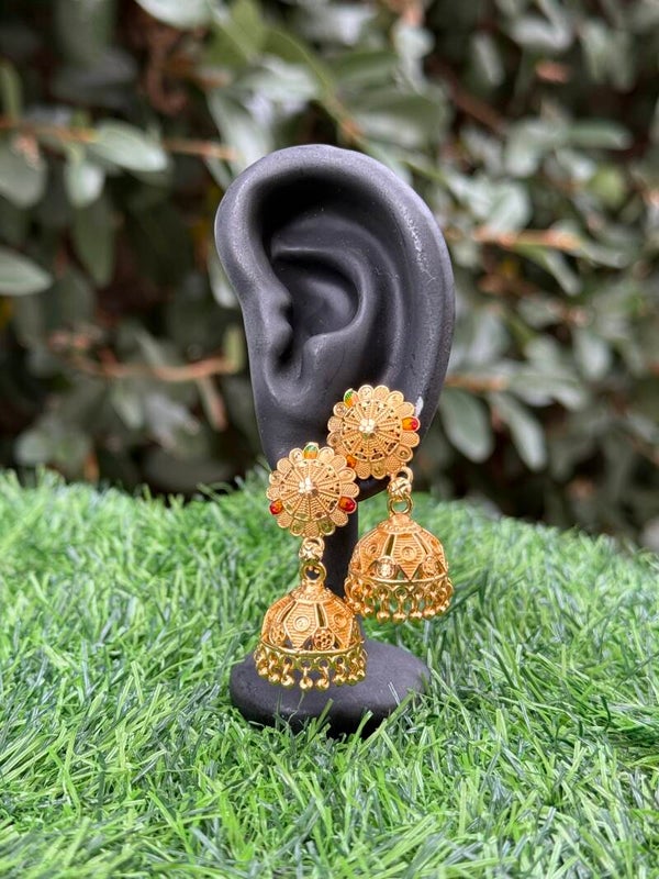 Gold Jhumka earrings