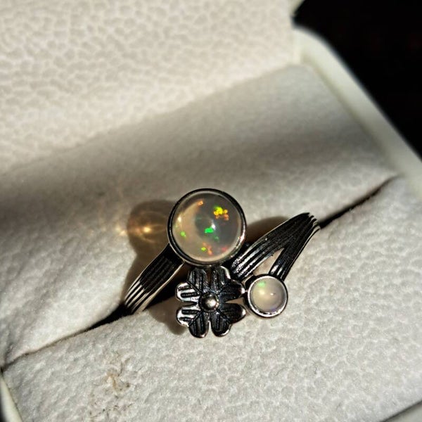 Welo Opaal Ring Maat 18,5