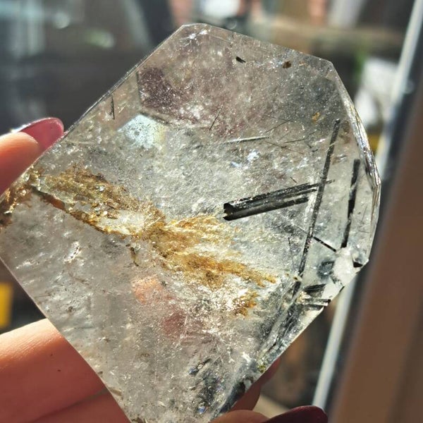 Rutiel in Kwarts Sculptuur (1)