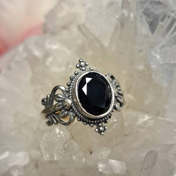 Zwarte Spinel Ring Maat 18,5