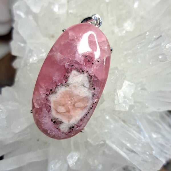 Cobalto Calciet Hanger