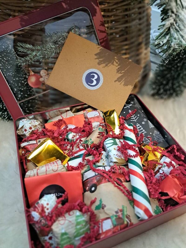 MERRY CHRISTMASBOX 3