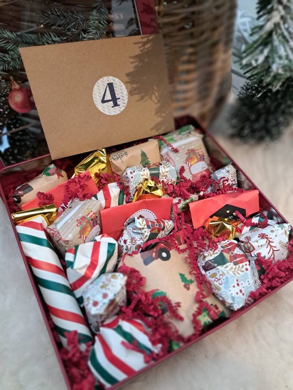 MERRY CHRISTMASBOX 4