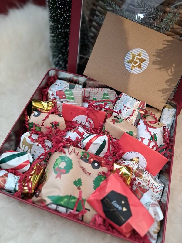 MERRY CHRISTMASBOX 5