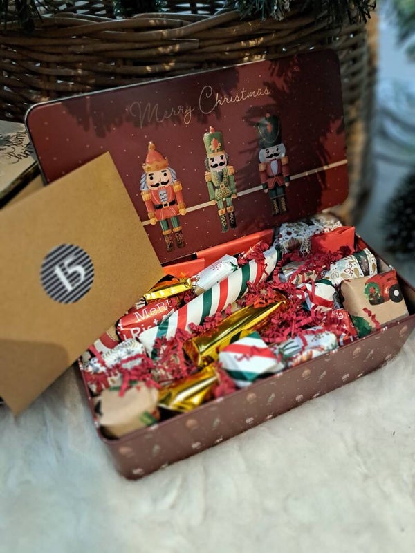 MERRY CHRISTMASBOX 15
