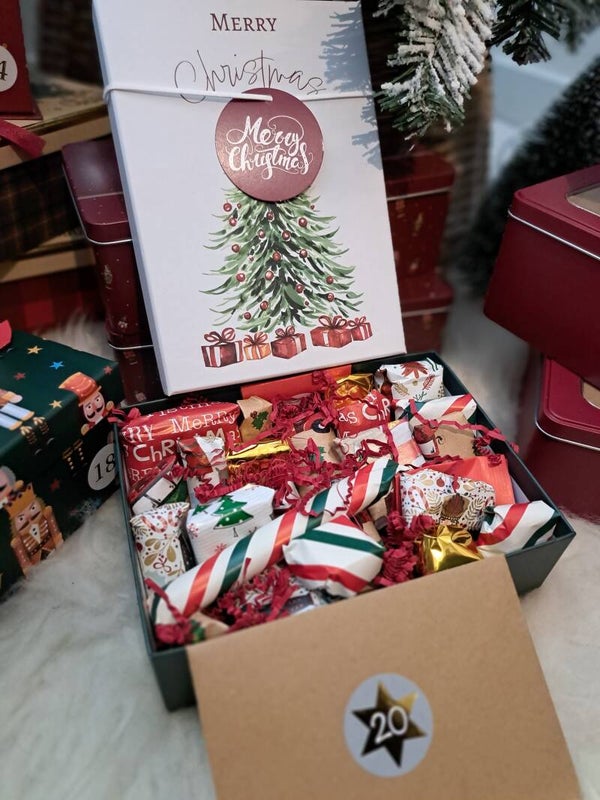 MERRY CHRISTMASBOX 20