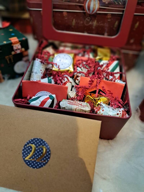 MERRY CHRISTMASBOX 22