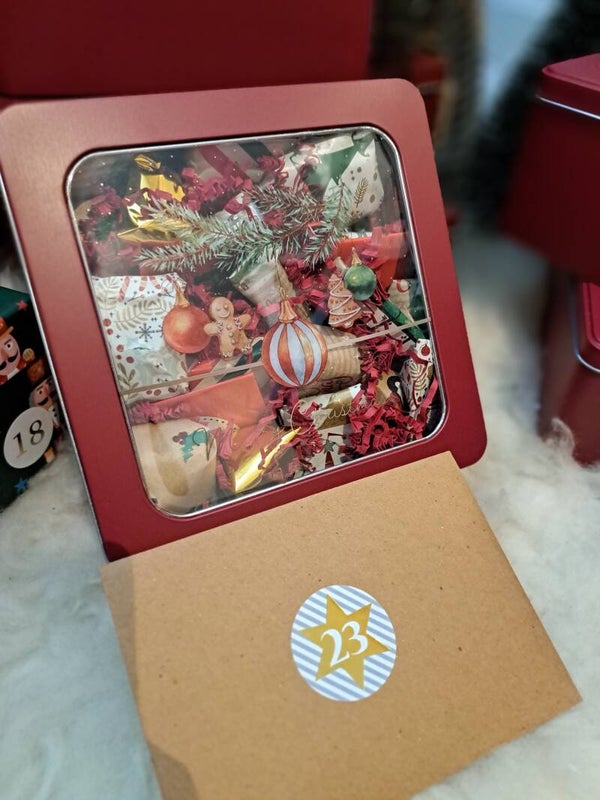 MERRY CHRISTMASBOX 23