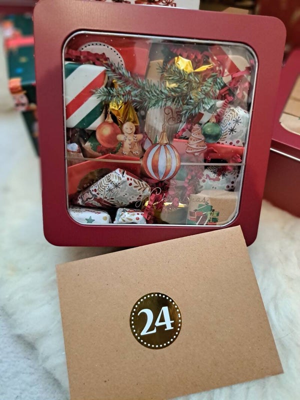 MERRY CHRISTMASBOX 24