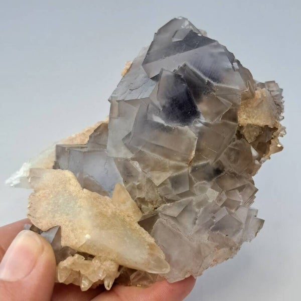 Fluoriet met Calciet Cluster (1)