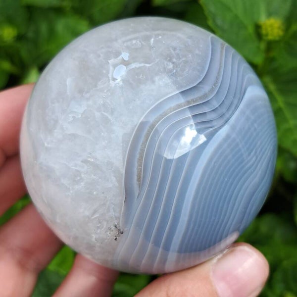 Gebande Agaat met Chalcedoon Bol (1)