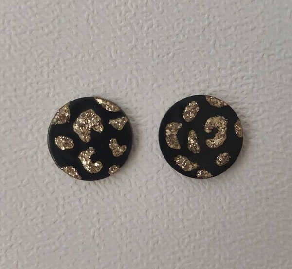 Anni -nappikorvakorut