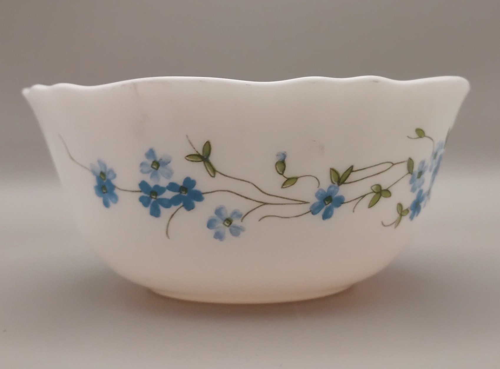 Dessertschaaltke Arcopal Veronica - blauwe bloemetjes