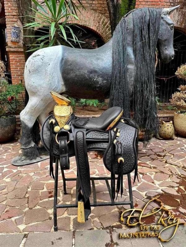 AVESTRUZ ORO