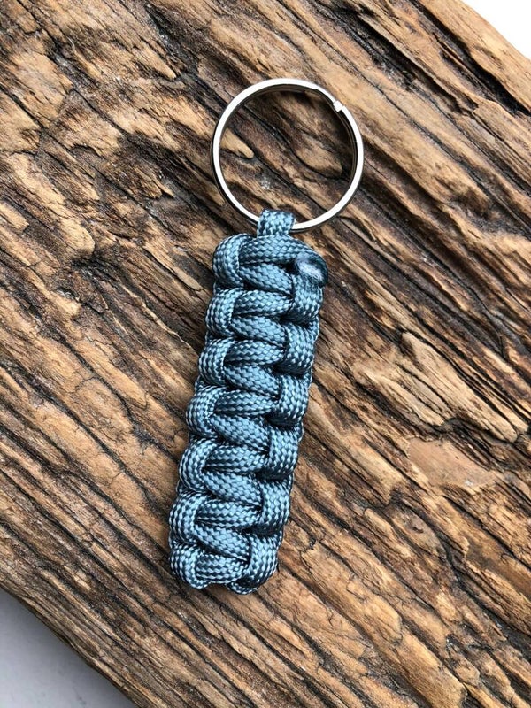 Paracord Sleutelhanger Cobra Grijs