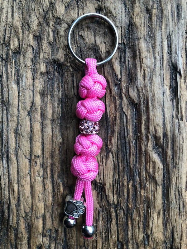 Paracord Sleutelhanger Hondenpoot Roze