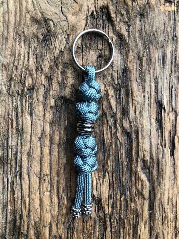 Paracord Sleutelhanger Grijs