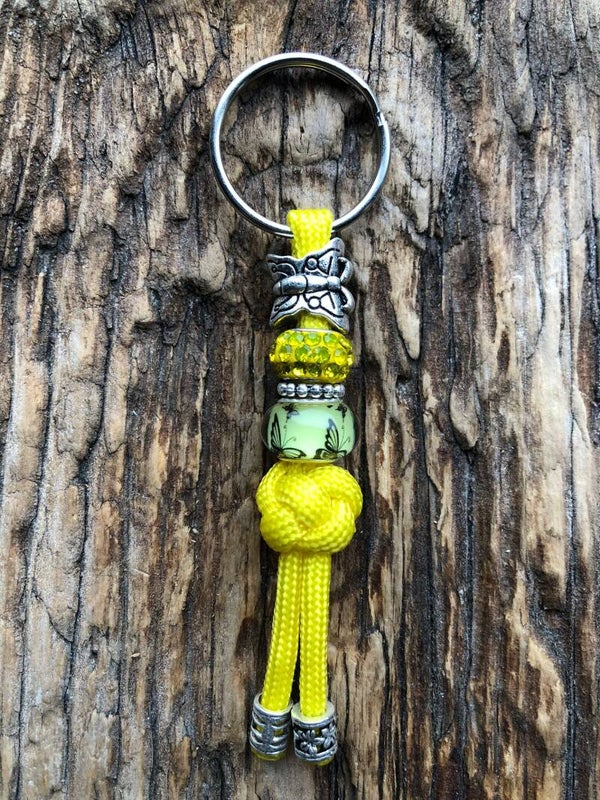 Paracord Sleutelhanger Vlinder Geel