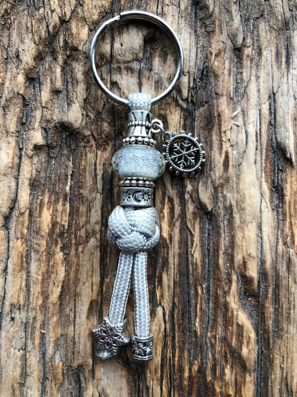 Paracord Sleutelhanger Sneeuwvlok Licht grijs