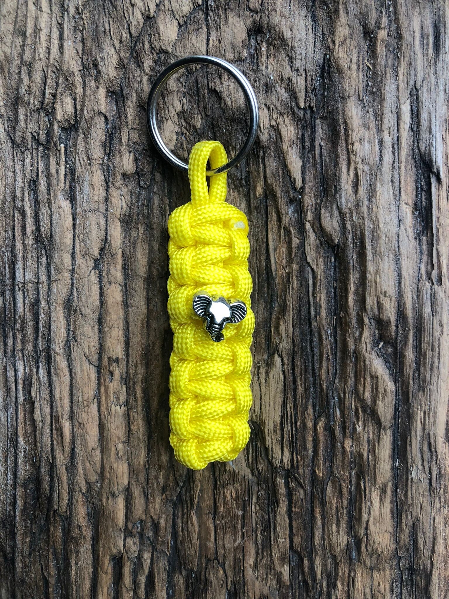Paracord Sleutelhanger Cobra Olifant Geel